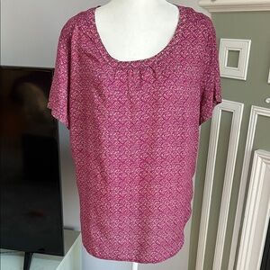 Eddie Bauer Women's Pink Patterned Blouse